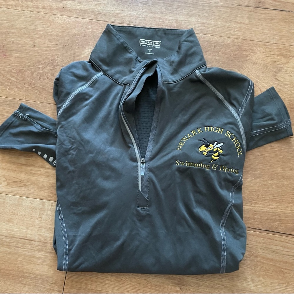 HS embroidered quarter zip